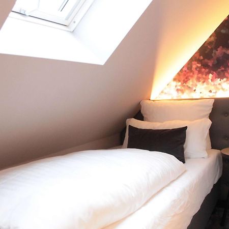 Vienna House Easy By Wyndham Hamburg City Екстериор снимка