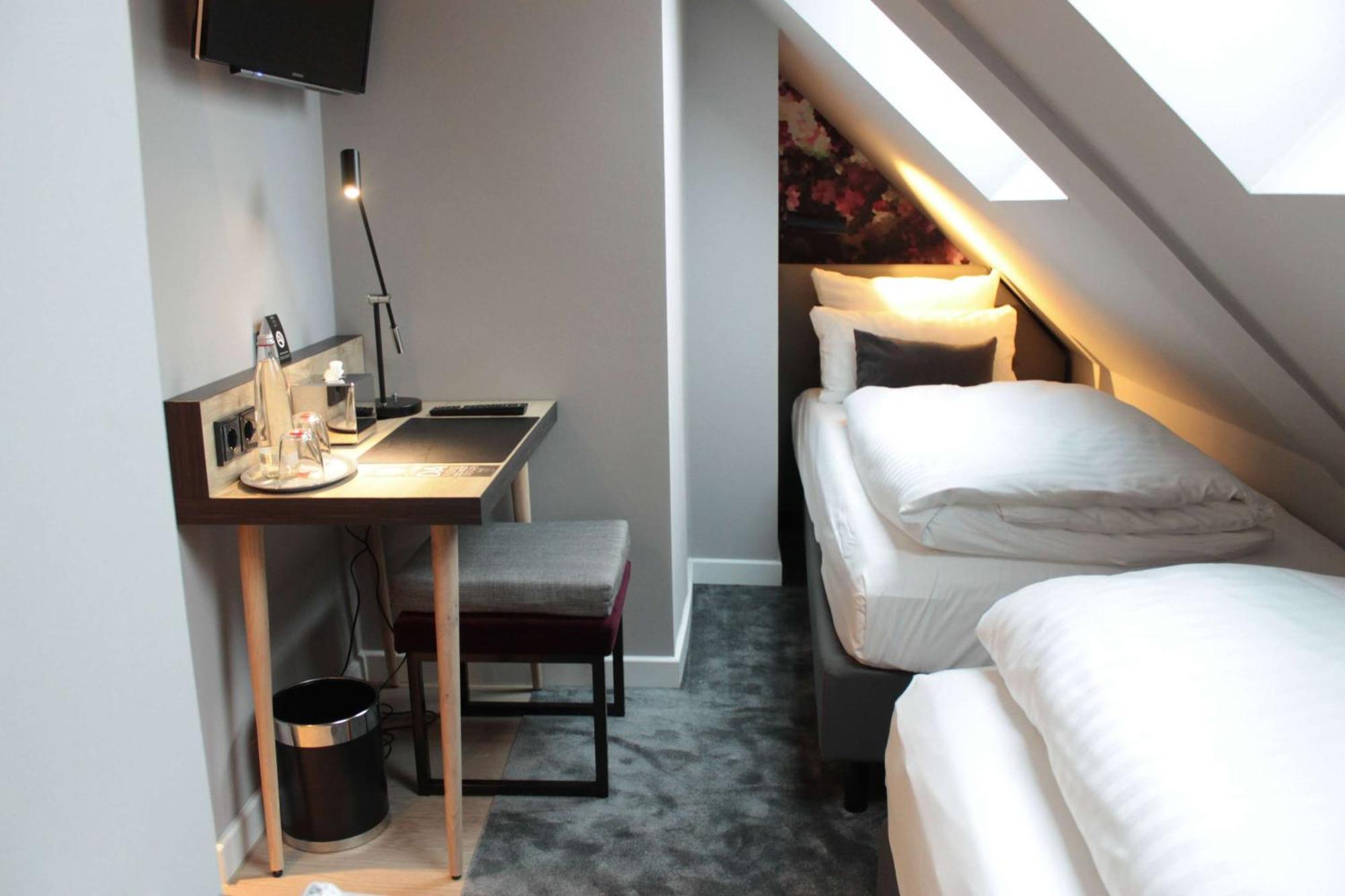 Vienna House Easy By Wyndham Hamburg City Екстериор снимка