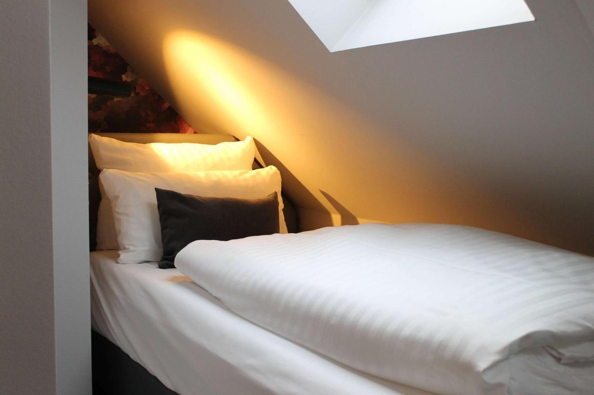 Vienna House Easy By Wyndham Hamburg City Екстериор снимка
