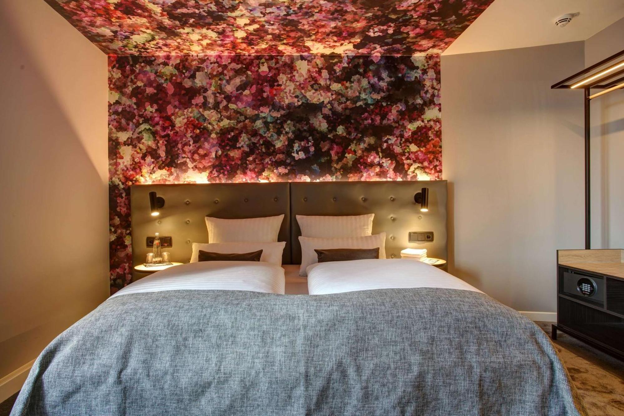 Vienna House Easy By Wyndham Hamburg City Екстериор снимка