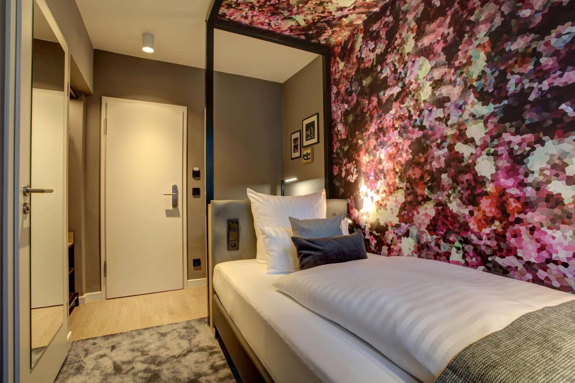 Vienna House Easy By Wyndham Hamburg City Екстериор снимка