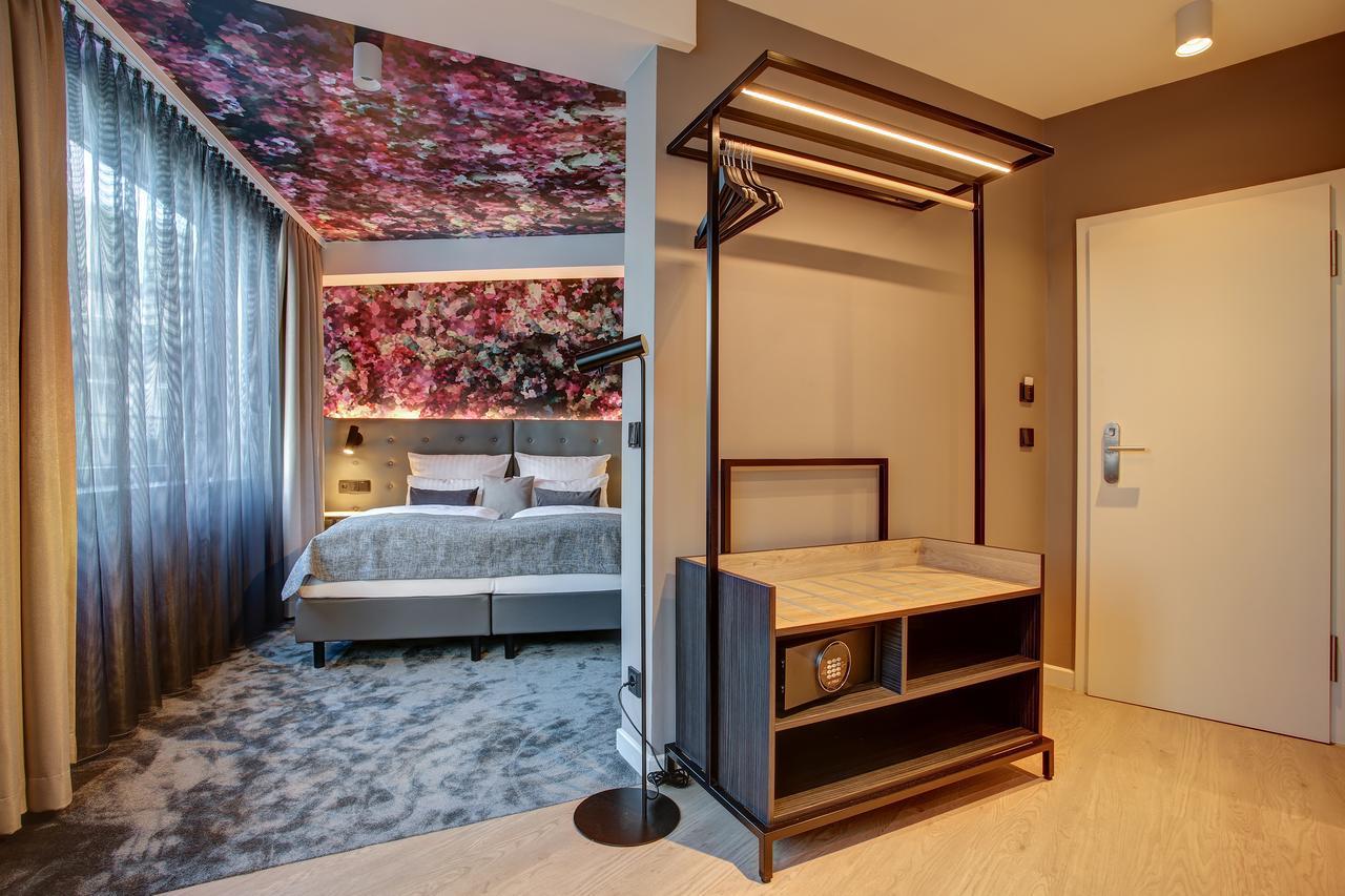 Vienna House Easy By Wyndham Hamburg City Екстериор снимка